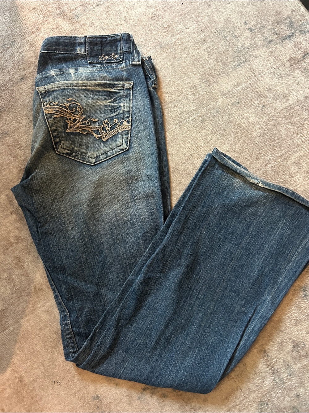 Big Star Women's Medium Blue Embroidered Pocket Bootcut Jeans